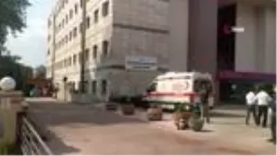 Korona testi pozitif çıkan kadın 4. kattan atladı, tenteye düşerek kurtuldu Korona testi pozitif çıkan kadın 4. kattan atladı, tenteye düşerek kurtuldu