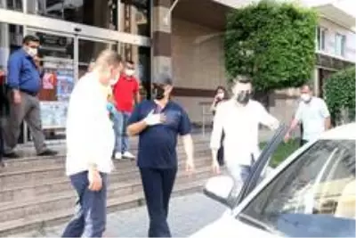 Koronayı yenen belediye başkanı: 'Ben yaşadım Allah, kimseye yaşatmasın' Koronayı yenen belediye başkanı: 'Ben yaşadım Allah, kimseye yaşatmasın'