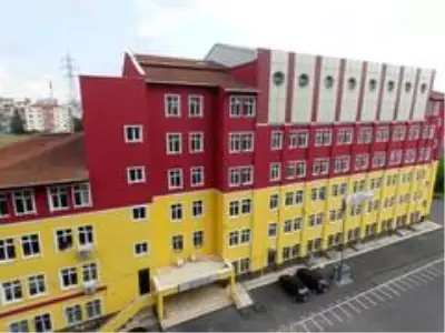 Küçükçekmece'de okullar eğitim öğretime hazırlanıyor Küçükçekmece'de okullar eğitim öğretime hazırlanıyor