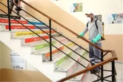 Küçükçekmece'de okullar eğitim öğretime hazırlanıyor Küçükçekmece'de okullar eğitim öğretime hazırlanıyor
