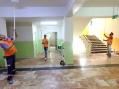 Küçükçekmece'de okullar eğitim öğretime hazırlanıyor Küçükçekmece'de okullar eğitim öğretime hazırlanıyor