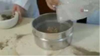 Kum fırtınaları için korkutan uyarı Kum fırtınaları için korkutan uyarı
