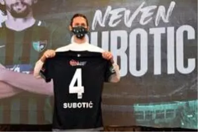 Neven Subotıc, Denizlispor ile sözleşme imzaladı Neven Subotıc, Denizlispor ile sözleşme imzaladı