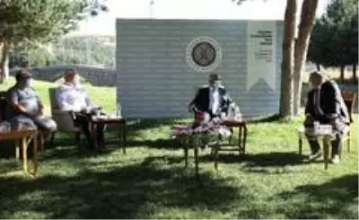 Rektör Çomaklı'ya tebrik ziyaretleri devam ediyor Rektör Çomaklı'ya tebrik ziyaretleri devam ediyor