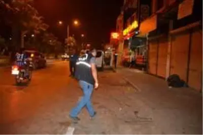 Sırtından vuruldu, 3 kilometre motosiklet sürüp polise sığındı Sırtından vuruldu, 3 kilometre motosiklet sürüp polise sığındı
