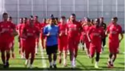 Sivasspor'da Erzurumspor mesaisi sürüyor Sivasspor'da Erzurumspor mesaisi sürüyor