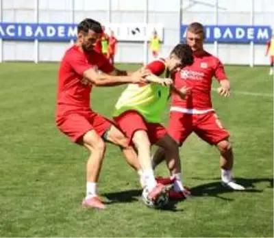 Sivasspor, Erzurum maçına iddialı hazırlanıyor Sivasspor, Erzurum maçına iddialı hazırlanıyor