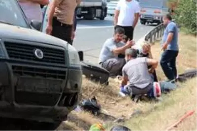 Son dakika haber... TEM Otoyolu'nda can pazarı: 2'si çocuk 6 yaralı Son dakika haber... TEM Otoyolu'nda can pazarı: 2'si çocuk 6 yaralı