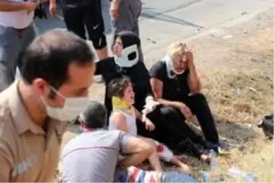 Son dakika haber... TEM Otoyolu'nda can pazarı: 2'si çocuk 6 yaralı Son dakika haber... TEM Otoyolu'nda can pazarı: 2'si çocuk 6 yaralı