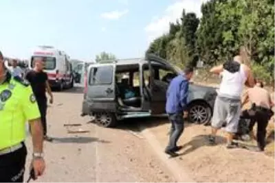 Son dakika haber... TEM Otoyolu'nda can pazarı: 2'si çocuk 6 yaralı Son dakika haber... TEM Otoyolu'nda can pazarı: 2'si çocuk 6 yaralı