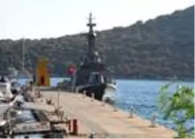 Türk hücümbotu, Kaş Setur Marina'ya demirledi Türk hücümbotu, Kaş Setur Marina'ya demirledi