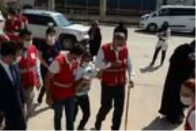 Türk Kızılay, kaybolan Suriyeli engelli genci annesiyle buluşturdu Türk Kızılay, kaybolan Suriyeli engelli genci annesiyle buluşturdu