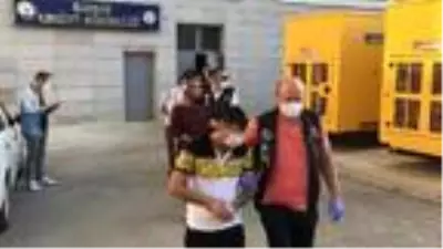 Son dakika haberleri: Uyuşturucu operasyonunda gözaltına alındı, maskeyle yüzünü gizlemeye çalıştı Son dakika haberleri: Uyuşturucu operasyonunda gözaltına alındı, maskeyle yüzünü gizlemeye çalıştı