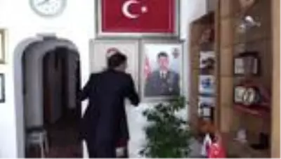 Vücudundaki şarapnel parçaları ile yaşayan gazi Koç: 'Bu ülkenin kahramanı bitmez' Vücudundaki şarapnel parçaları ile yaşayan gazi Koç: 'Bu ülkenin kahramanı bitmez'