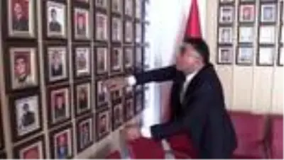 Vücudundaki şarapnel parçaları ile yaşayan gazi Koç: 'Bu ülkenin kahramanı bitmez' Vücudundaki şarapnel parçaları ile yaşayan gazi Koç: 'Bu ülkenin kahramanı bitmez'
