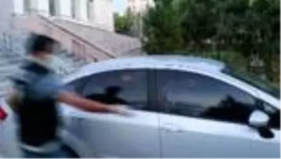 Zimmetine para geçirdiği öne sürülen PTT çalışanı tutuklandı Zimmetine para geçirdiği öne sürülen PTT çalışanı tutuklandı