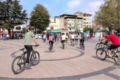 0 Emisyonlu hareketlilik için pedal bastılar 0 Emisyonlu hareketlilik için pedal bastılar