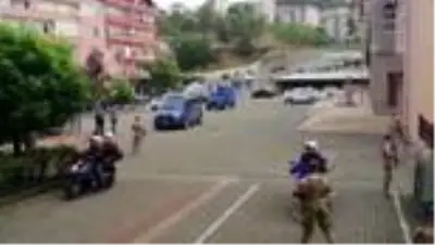 Son dakika haberi! 2 kişinin öldürülmesiyle ilgili 4 şüpheli sevk edildi Son dakika haberi! 2 kişinin öldürülmesiyle ilgili 4 şüpheli sevk edildi
