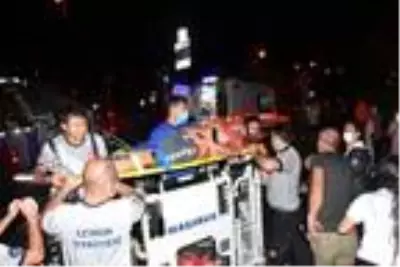5'inci kattan 1'inci kattaki iş yerinin tentesine düştü, yaralı kurtuldu 5'inci kattan 1'inci kattaki iş yerinin tentesine düştü, yaralı kurtuldu