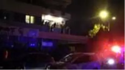 5. kattan düştüğü iddia edilen kişiyi itfaiye ekipleri kurtardı 5. kattan düştüğü iddia edilen kişiyi itfaiye ekipleri kurtardı