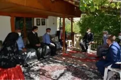 93 yaşındaki Kore gazisine sürpriz ziyaret 93 yaşındaki Kore gazisine sürpriz ziyaret
