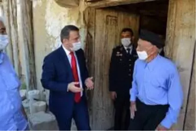 93 yaşındaki Kore gazisine sürpriz ziyaret 93 yaşındaki Kore gazisine sürpriz ziyaret