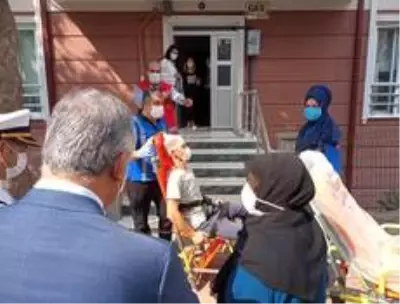 Afrin'de yaralanan Uzman Çavuş Mustafa Kocatürk taburcu edildi Afrin'de yaralanan Uzman Çavuş Mustafa Kocatürk taburcu edildi