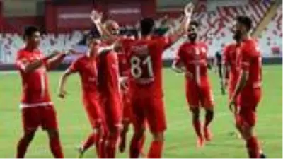 Antalyaspor Başkanı Öztürk: Nazım Sangare transferi için Fenerbahçe ile anlaştık Antalyaspor Başkanı Öztürk: Nazım Sangare transferi için Fenerbahçe ile anlaştık