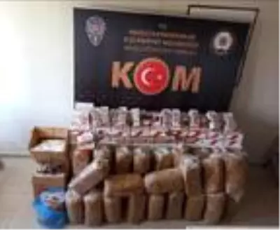Aydın'da 'kaçak tütün' operasyonu: 2 gözaltı Aydın'da 'kaçak tütün' operasyonu: 2 gözaltı