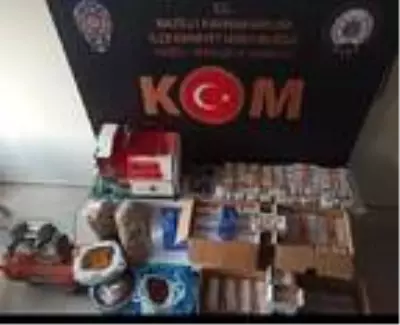 Aydın'da 'kaçak tütün' operasyonu: 2 gözaltı Aydın'da 'kaçak tütün' operasyonu: 2 gözaltı