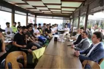 Başkan Arı, Nevşehir Belediyespor'a başarılar diledi Başkan Arı, Nevşehir Belediyespor'a başarılar diledi