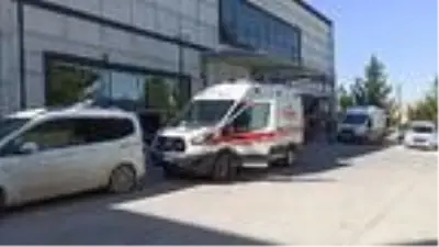 Batman'da inşaat işçileri elektrik akımına kapıldı: 1 ölü, 1 yaralı Batman'da inşaat işçileri elektrik akımına kapıldı: 1 ölü, 1 yaralı