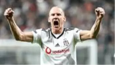 Beşiktaşlı Domagoj Vida, Roma'ya transfer oluyor Beşiktaşlı Domagoj Vida, Roma'ya transfer oluyor