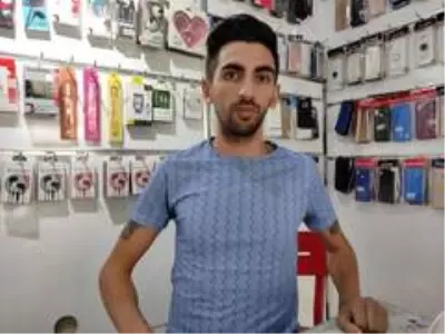 'Ucuz şarj aletleri binlerce liralık telefonları hurdaya çıkarıyor' 'Ucuz şarj aletleri binlerce liralık telefonları hurdaya çıkarıyor'