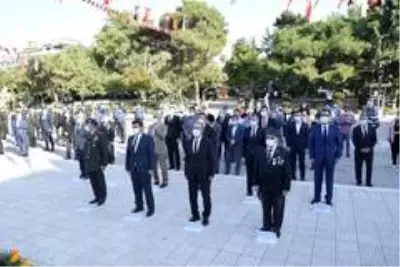 Burdur Valisi Ali Arslantaş: 'Şehit ve gazilerimiz bu toprakların tapu belgeleridir. Burdur Valisi Ali Arslantaş: 'Şehit ve gazilerimiz bu toprakların tapu belgeleridir.