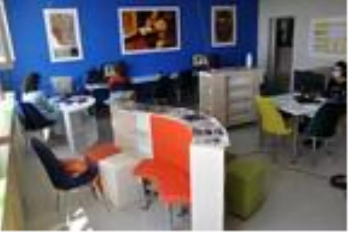 Derik'te, 15 'EBA destek noktası' kuruldu