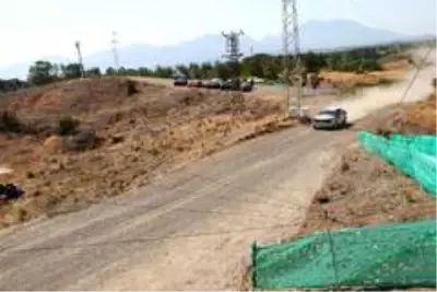 Dünya rallisi heyacanı ikinci gününde de devam ediyor Dünya rallisi heyacanı ikinci gününde de devam ediyor