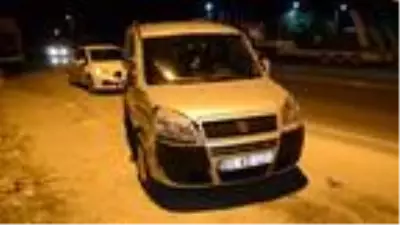 Elazığ'da hafif ticari araçlar çarpıştı: 2 yaralı Elazığ'da hafif ticari araçlar çarpıştı: 2 yaralı