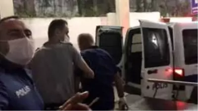 Karısını evde başka erkekle bulan koca, önce dehşet saçtı sonra boğazına bıçağı dayadı Karısını evde başka erkekle bulan koca, önce dehşet saçtı sonra boğazına bıçağı dayadı