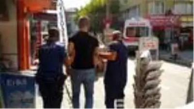 Fuhuş için buluştuğu kişinin trans birey olduğunu anlayınca önce bıçakladı sonra sinir krizi geçirdi Fuhuş için buluştuğu kişinin trans birey olduğunu anlayınca önce bıçakladı sonra sinir krizi geçirdi
