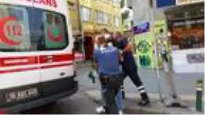 Fuhuş için buluştuğu kişinin trans birey olduğunu anlayınca önce bıçakladı sonra sinir krizi geçirdi Fuhuş için buluştuğu kişinin trans birey olduğunu anlayınca önce bıçakladı sonra sinir krizi geçirdi