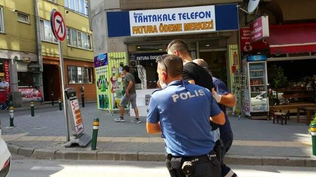 Fuhuş için buluştuğu trans bireyi bıçakladıktan sonra sinir krizi geçirdi Fuhuş için buluştuğu trans bireyi bıçakladıktan sonra sinir krizi geçirdi