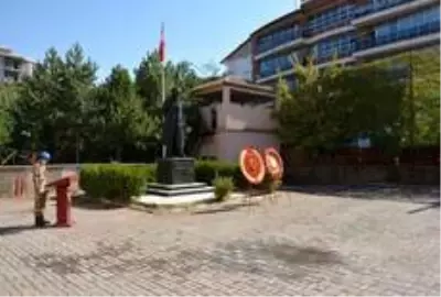 Güroymak'ta 19 Eylül Gaziler Günü düzenlenen törenle kutlandı Güroymak'ta 19 Eylül Gaziler Günü düzenlenen törenle kutlandı