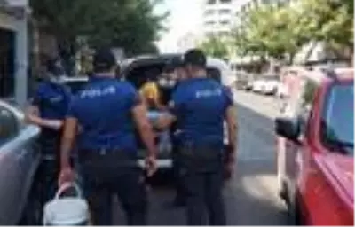 İzmir'de değnekçi terörüne polis 'dur' dedi İzmir'de değnekçi terörüne polis 'dur' dedi