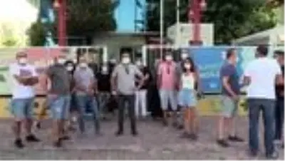 Kapatılma kararı alınan özel okulun velileri tepki gösterdi Kapatılma kararı alınan özel okulun velileri tepki gösterdi