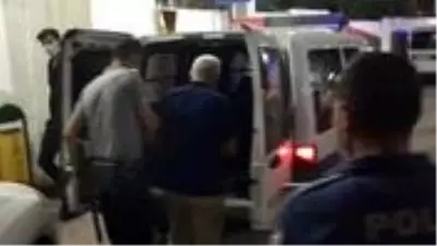 Karısını evde başka erkekle bulan koca, önce dehşet saçtı sonra boğazına bıçağı dayadı Karısını evde başka erkekle bulan koca, önce dehşet saçtı sonra boğazına bıçağı dayadı
