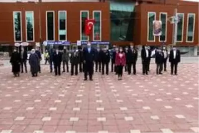 Kore gazisi Refik Özberber mezarı başında anıldı Kore gazisi Refik Özberber mezarı başında anıldı