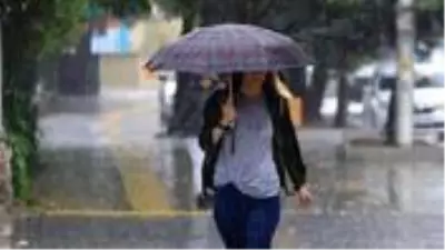 Kuvvetli yağışlara dikkat! Meteoroloji 3 kent için sel uyarısı yaptı Kuvvetli yağışlara dikkat! Meteoroloji 3 kent için sel uyarısı yaptı