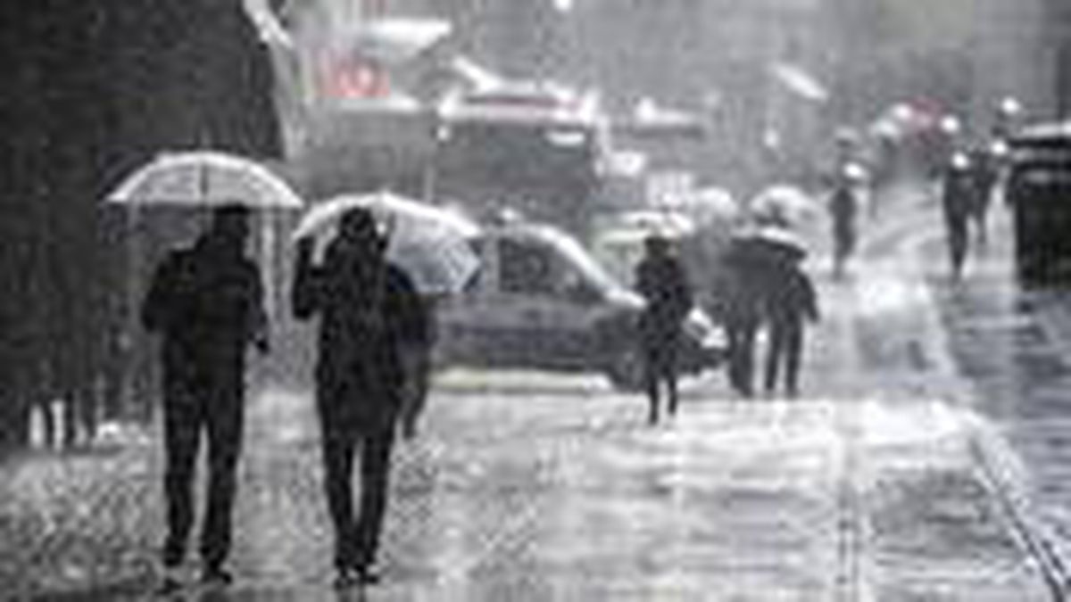 Meteoroloji, 4 bölge ve 5 ilimiz için sağanak ve gök gürültülü sağanak uyarısında bulundu