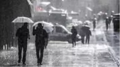 Meteoroloji, 4 bölge ve 5 ilimiz için sağanak ve gök gürültülü sağanak uyarısında bulundu Meteoroloji, 4 bölge ve 5 ilimiz için sağanak ve gök gürültülü sağanak uyarısında bulundu